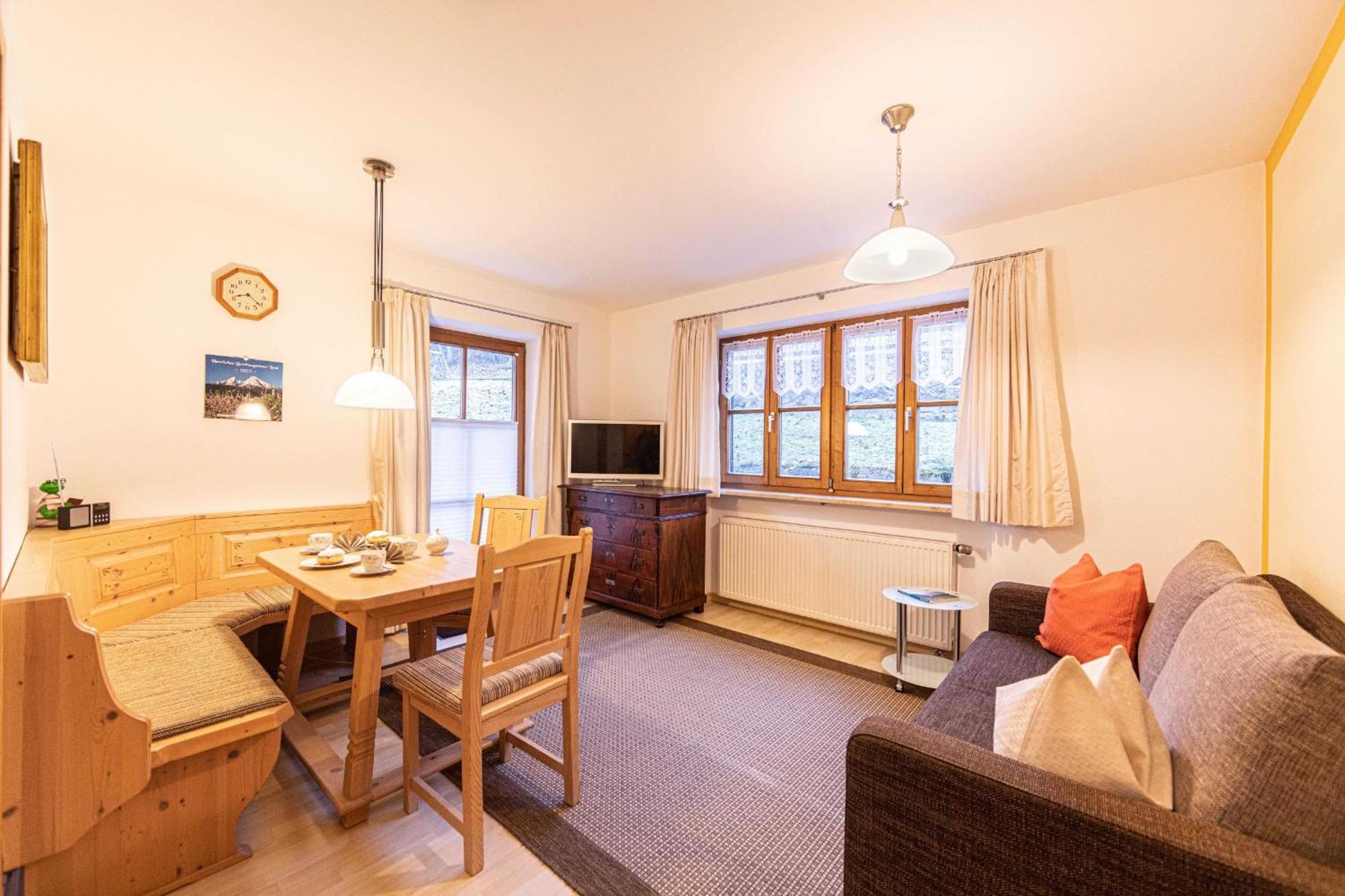 Ferienwohnung Waldblick - Freundlich Eingerichtete Ferienwohnung Berchtesgaden Esterno foto